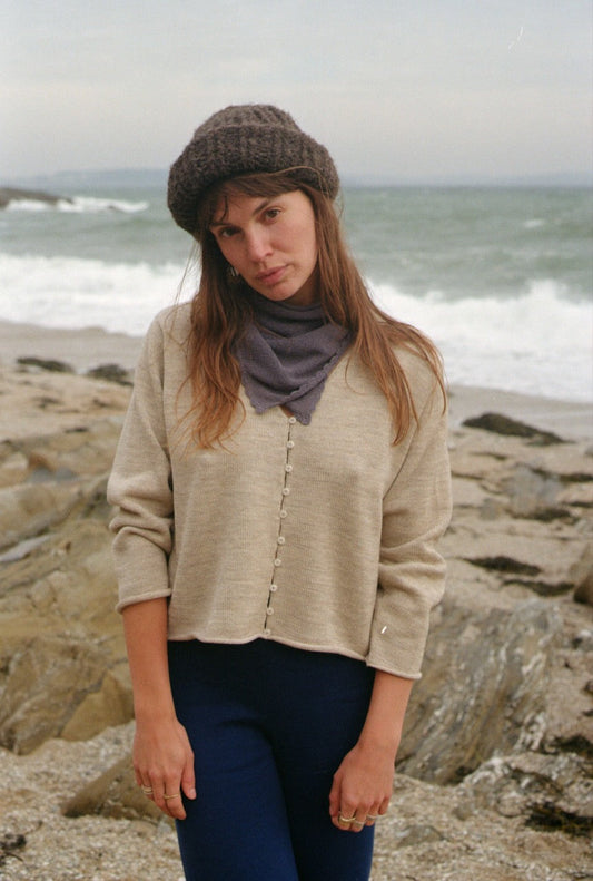 LUCA cardigan / highland wool / wild oat