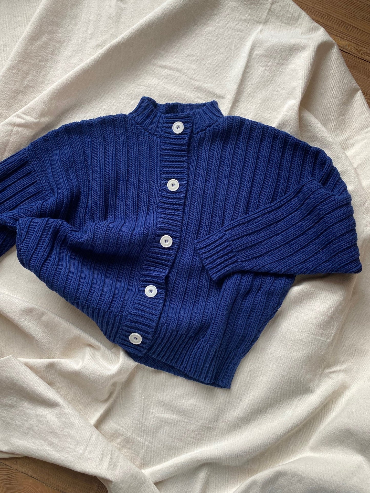RIO ribbed cardigan / organic cotton / midnight blue
