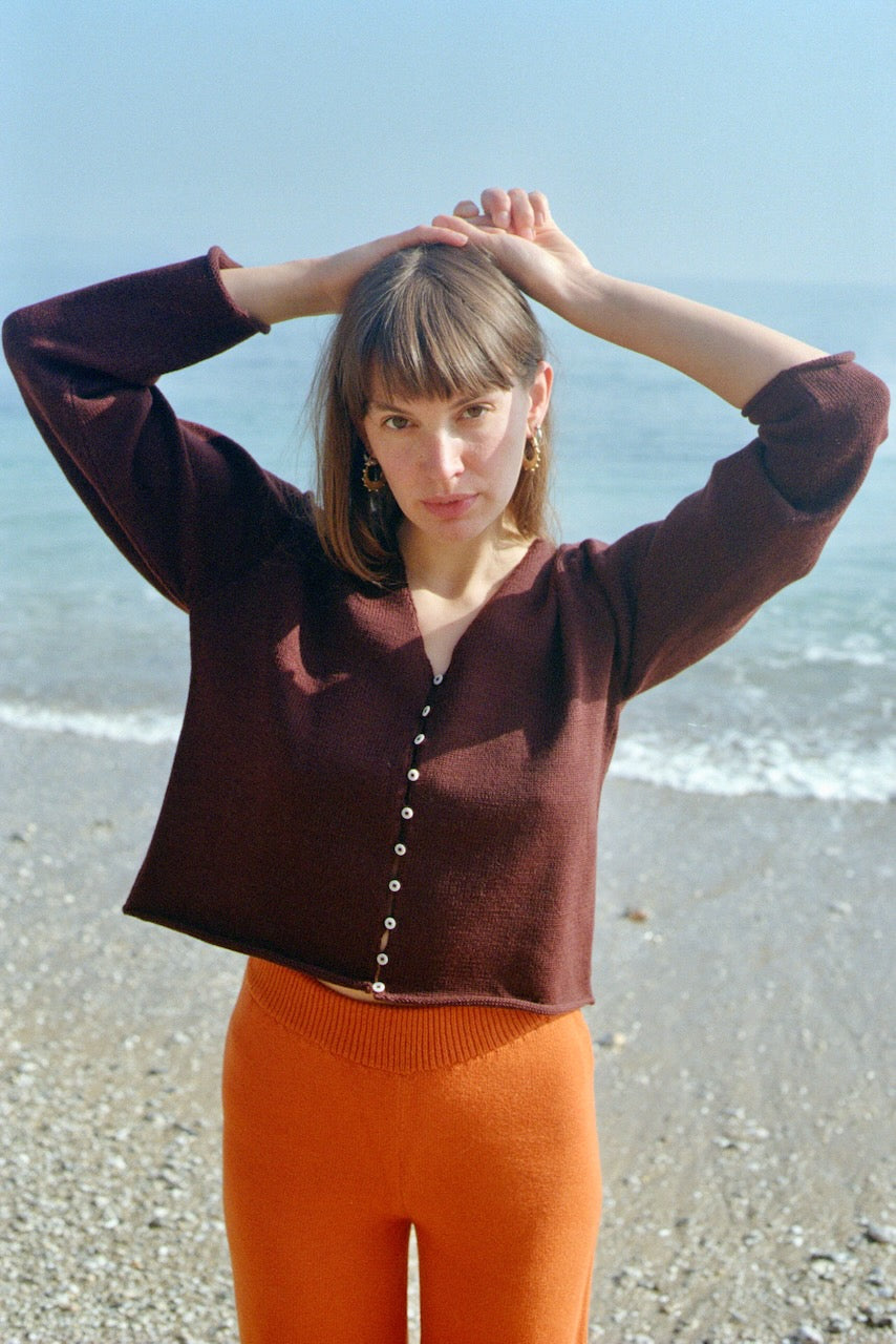 LUCA cardigan / highland wool / dark cherry plum