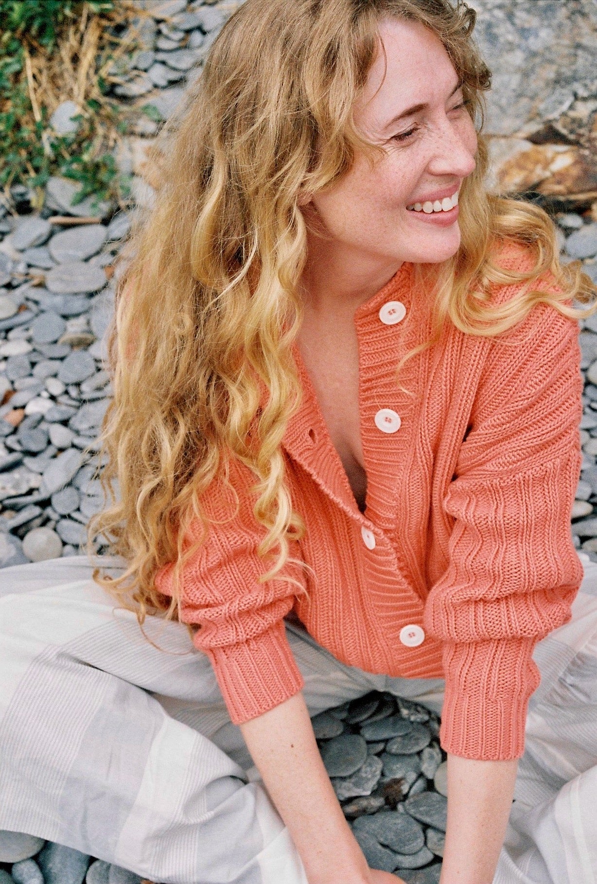 RIO ribbed cardigan / organic cotton / coral