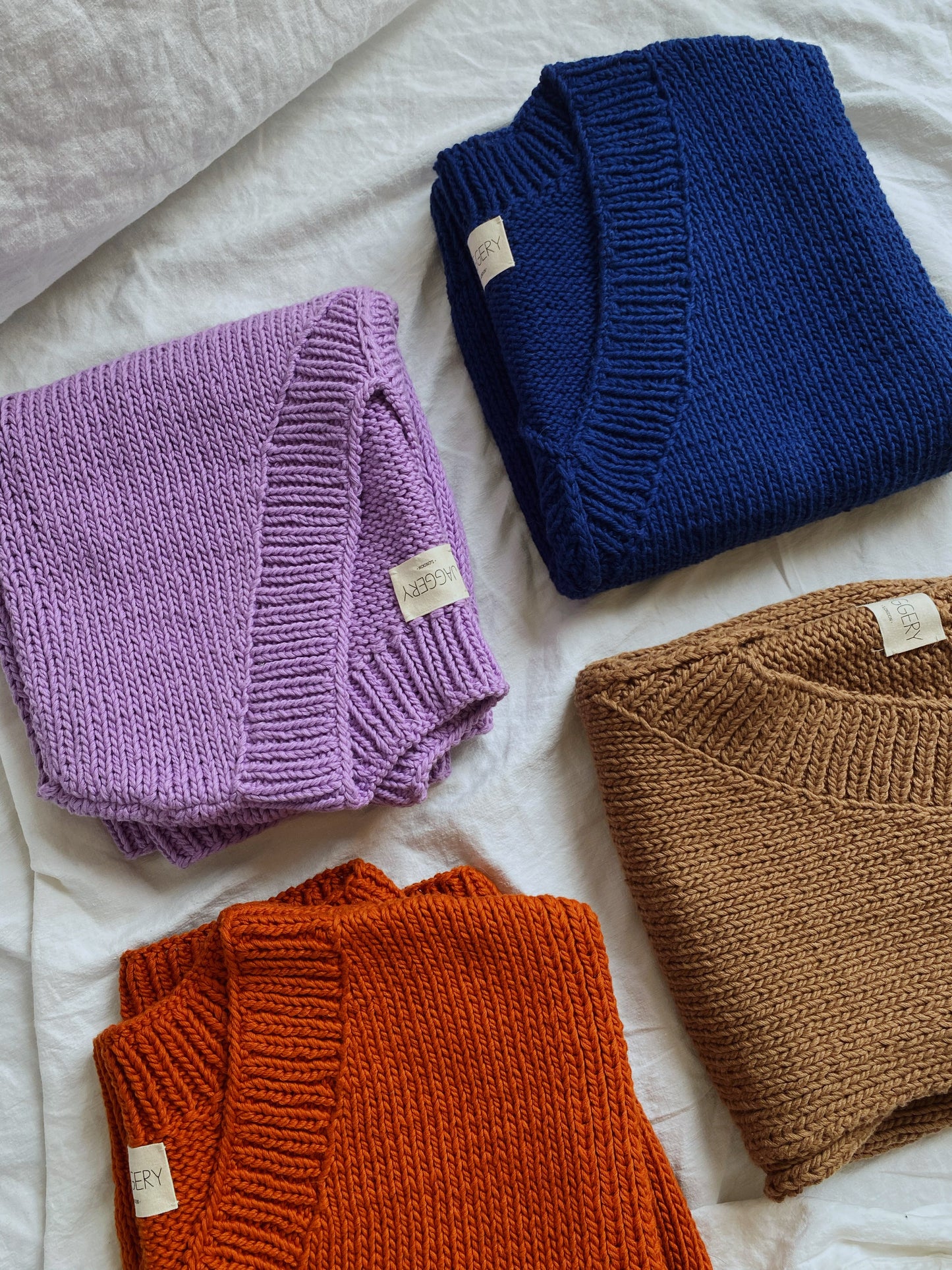 LUNES v-neck vest / organic cotton / midnight