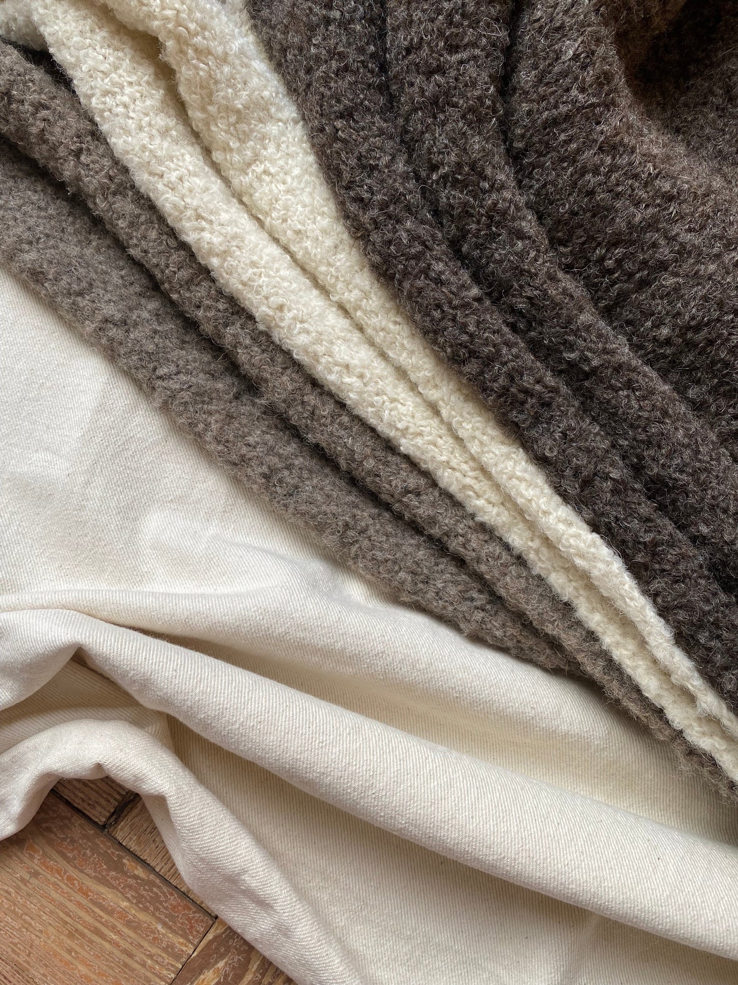 TINO vest / alpaca & highland wool boucle / dark oak